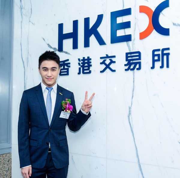 奚梦瑶豪门梦碎?回应去深圳不是上课是上班