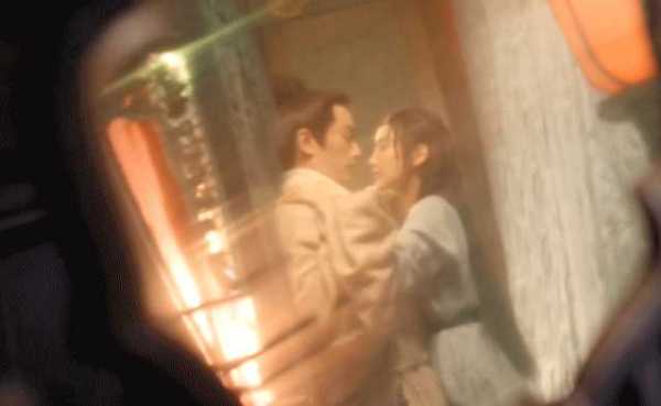 毛晓彤和陈晓谈过恋爱?陈晓毛晓彤真亲了吗