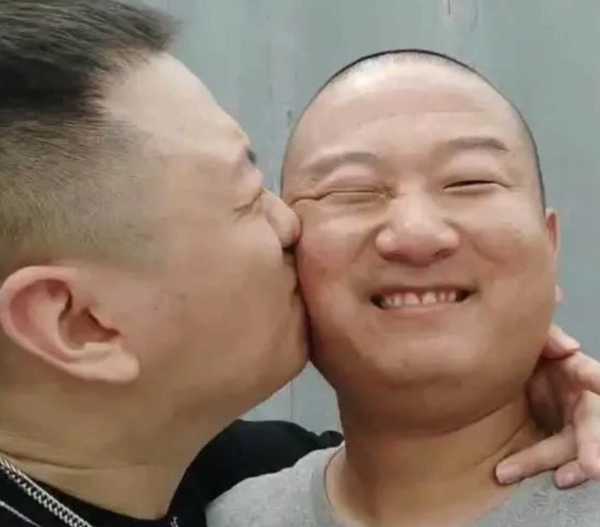023网红药水哥和giao哥隔空喊话互怼"