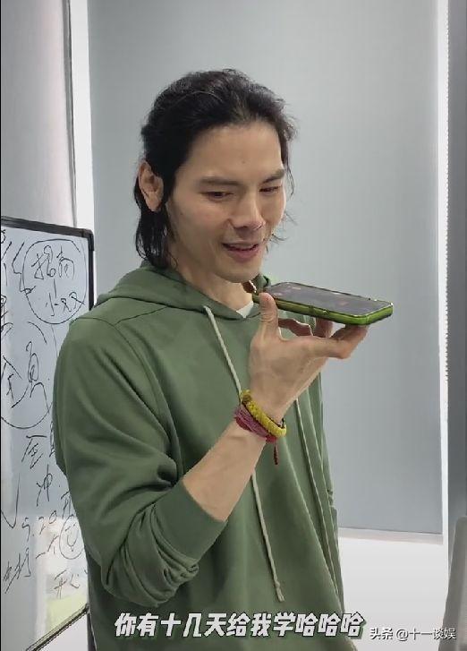 向佐与郭碧婷现状!给经纪人10天时间学妆发