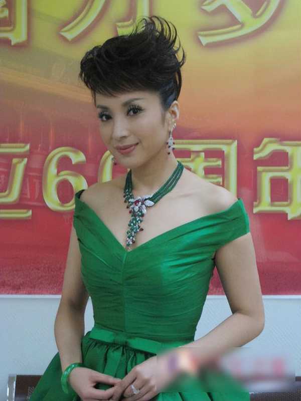 汤灿为什么不继续做演员了?歌手汤灿最后的结局