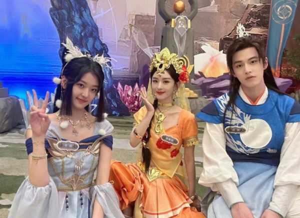 谢娜女儿看到赵丽颖的广告叫妈妈