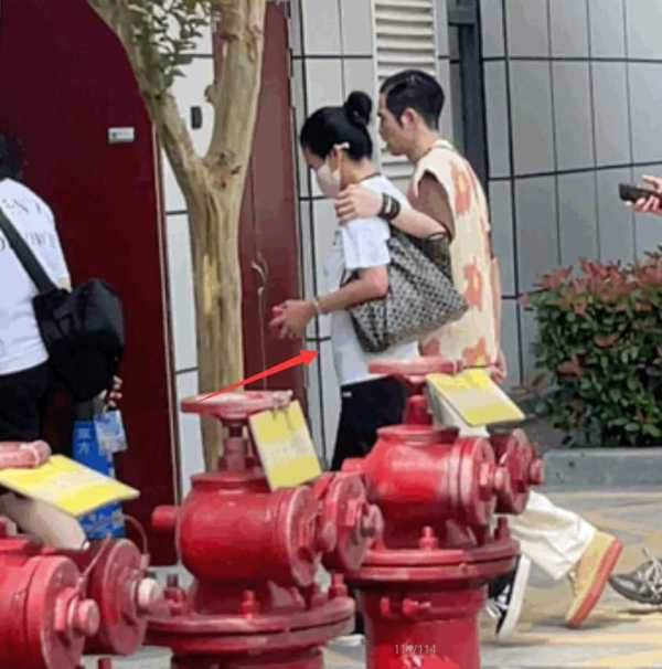 023萧敬腾求婚后首露面,萧敬腾姐弟恋"
