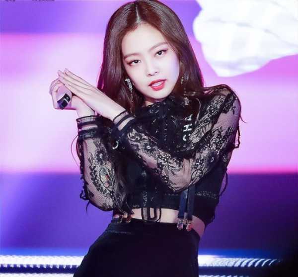 jennie新剧the idol好大好白!Jennie又被指划水