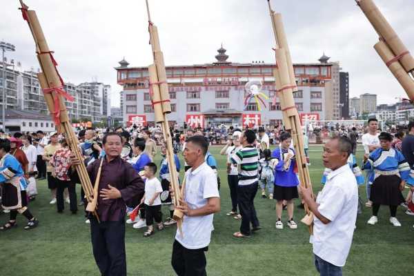 村超真的吊打国足吗?乡村足球之夜来了