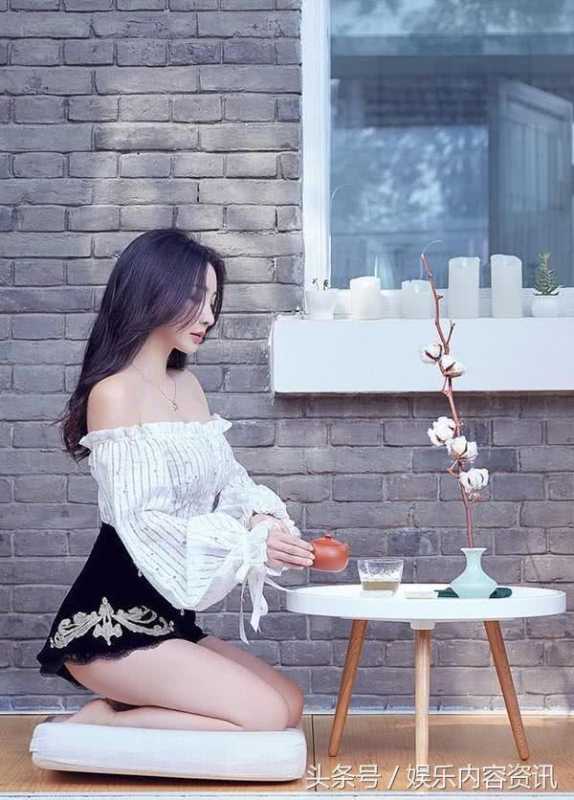 柳岩脱鞋比身高!娱乐圈脚丫最美的女星