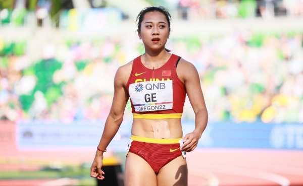 亚锦赛中国队女子4x100米接力夺冠