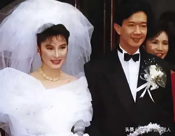 杨紫琼与相恋19年男友结婚!千亿家产或无人继承