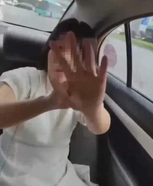 西安长期坐出租车不给钱女子被刑拘