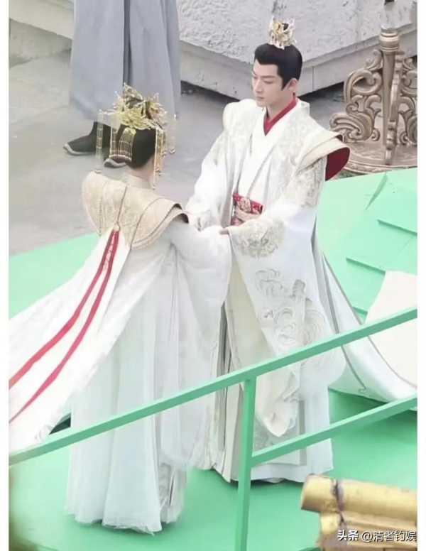 《长相思》玱玹原著娶了九个老婆