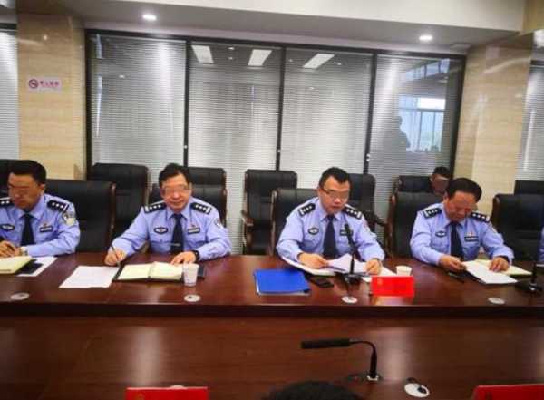 警方通报待拆房屋现女性腐尸!嫌犯落网