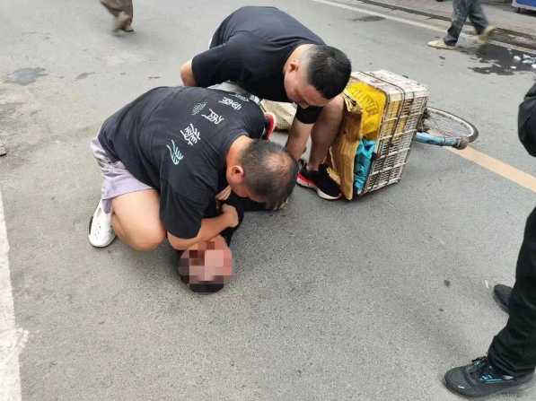 警方通报待拆房屋现女性腐尸!嫌犯落网