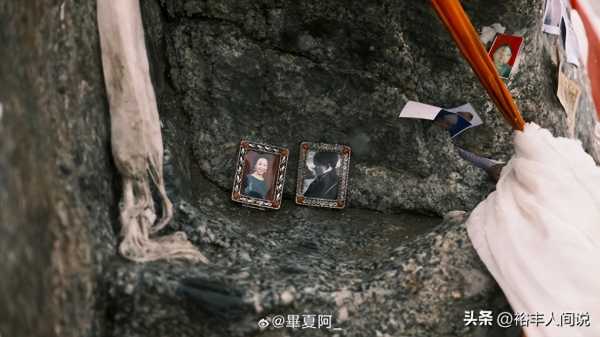 毕夏携张恒远遗照前往神山!三步一叩态度虔诚