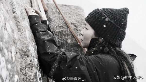 毕夏携张恒远遗照前往神山!三步一叩态度虔诚