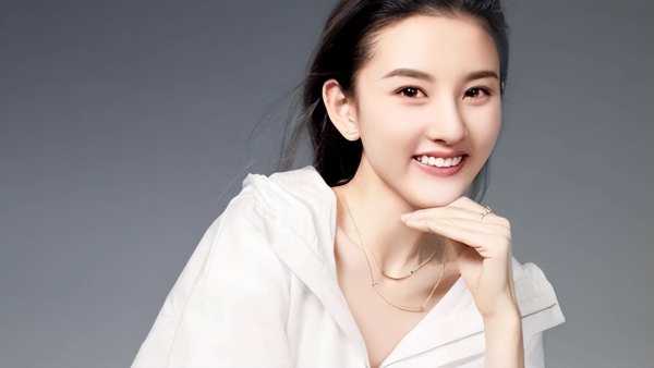 吴京补税是真的吗?赵丽颖补税2亿?