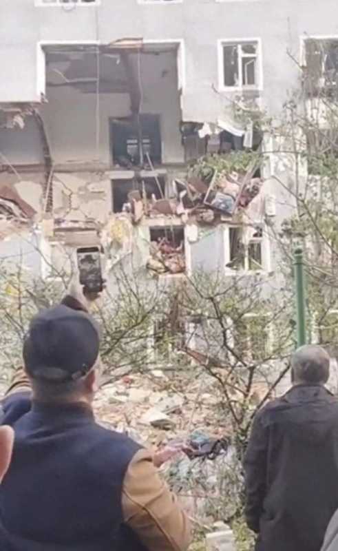 吉林一小区发生爆炸楼体被炸出大洞