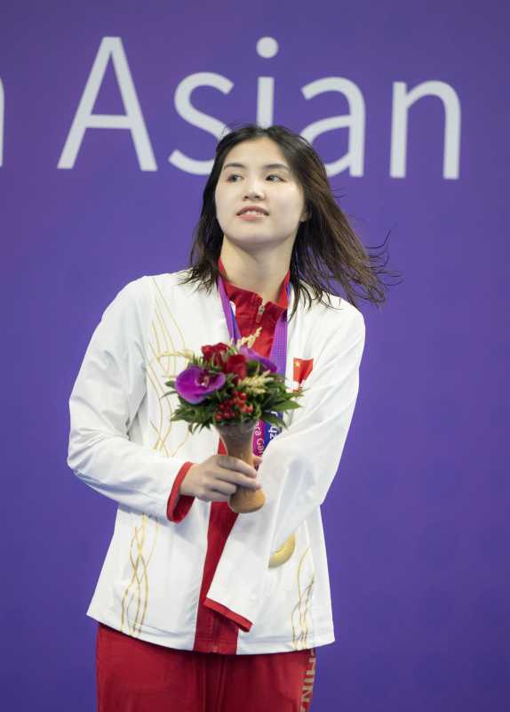 徐佳玲获女子400米自由泳S9级冠军