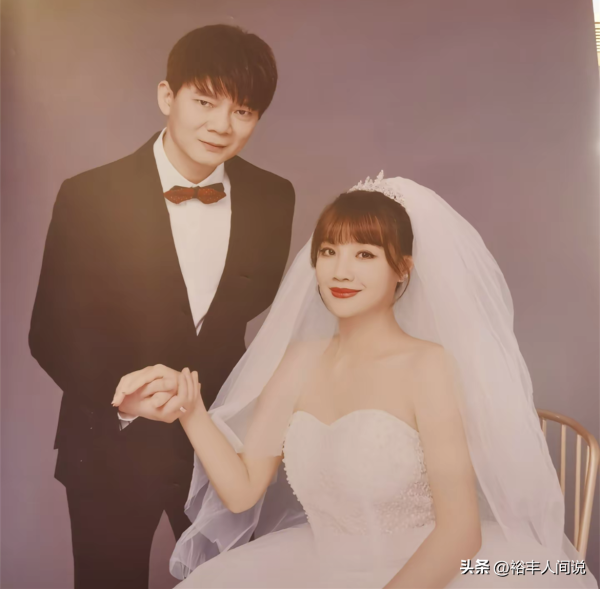 六哲现在在干嘛?2023返回老家补办婚礼