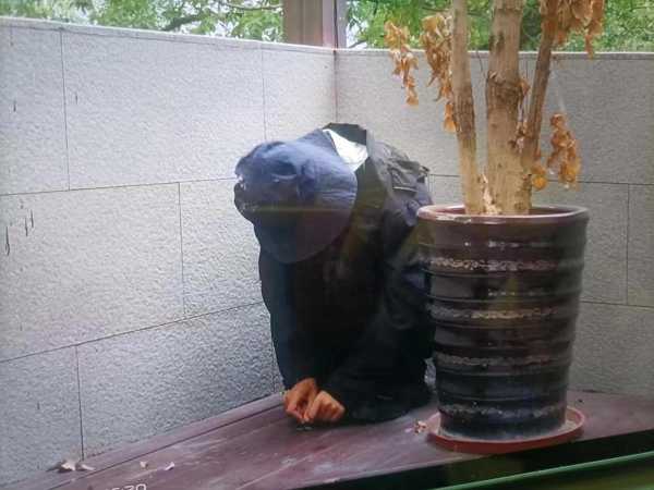 大一新生跳江轻生 生前疑曾遭网暴