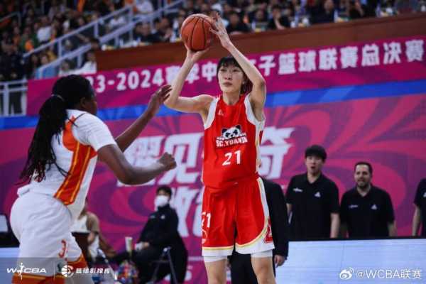 李梦获WCBA总决赛FMVP