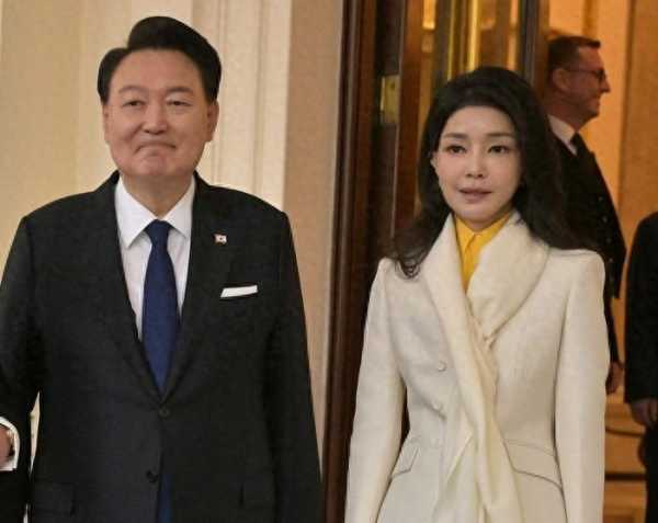 韩国第一夫人终于露面!已成为尹的“魔咒”?