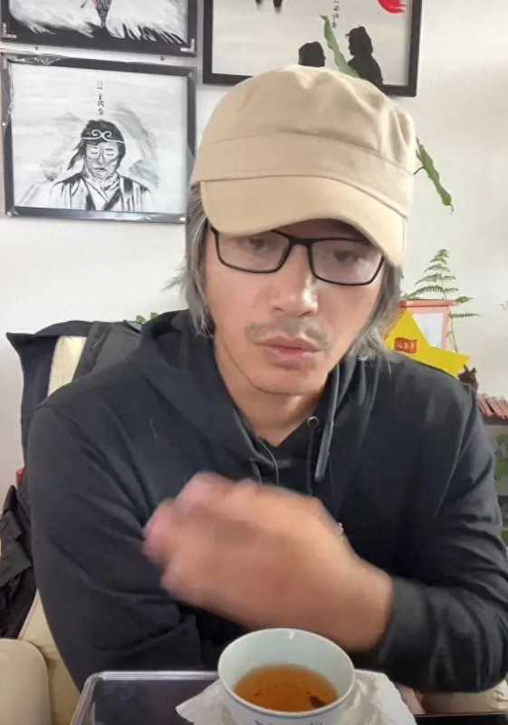 周星驰模仿者直播人气轻松破10万