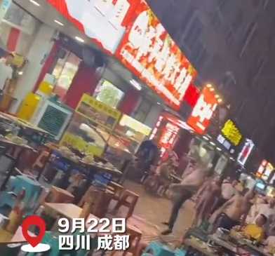 大排档深夜扰民 食客业主互砸