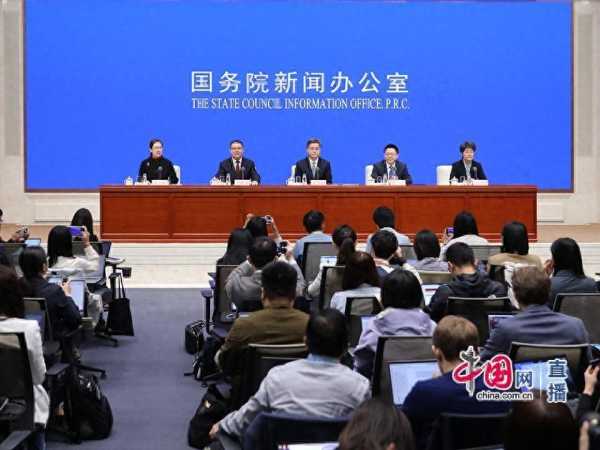 中央将较大规模置换存量隐性债务