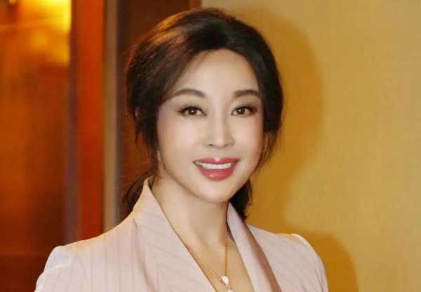 前男友曝刘晓庆视频聊天录屏!内容火辣