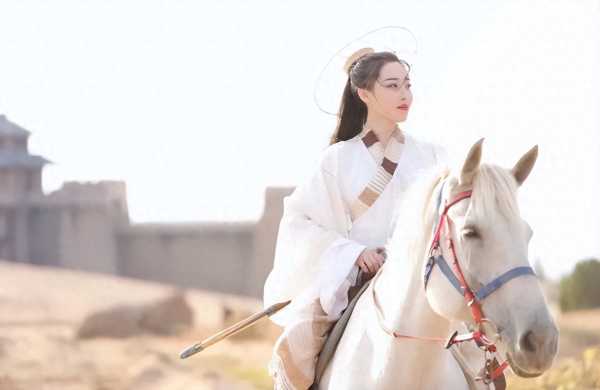 女演员肖妍倪突发疾病成植物人昏迷3个月