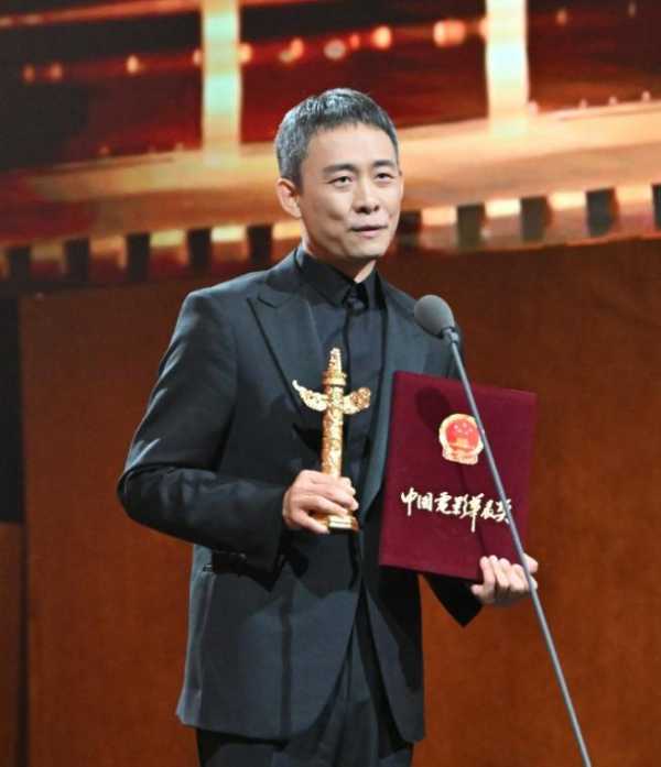 张译决定暂时息影!刚刚二封华表奖优秀男演员