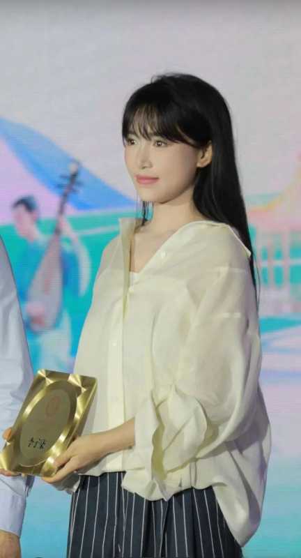 李子柒有男朋友吗结婚没?李子柒三个儿子