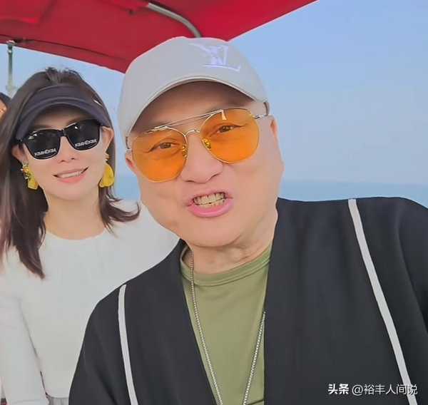 汤镇业为爱定居青岛!520携小25岁娇妻出海