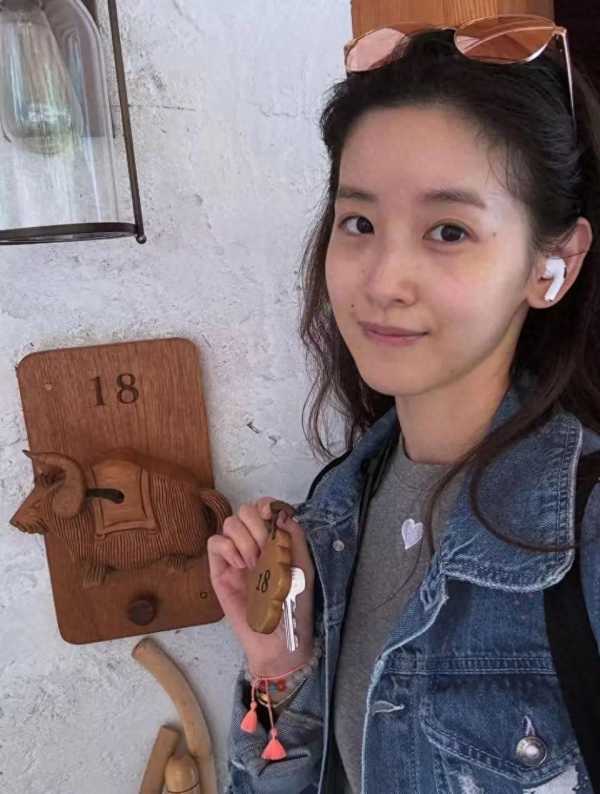 章泽天真人长什么样?奶茶妹妹章泽天变抹茶