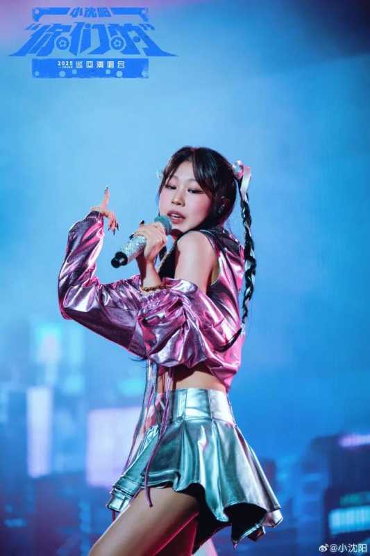 小沈阳女儿登台唱跳被吐槽跑调