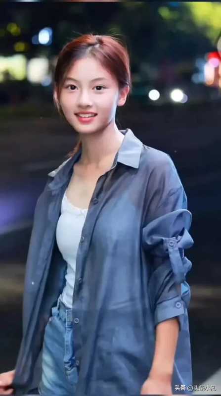 于正拒签爆火七七为何炸锅