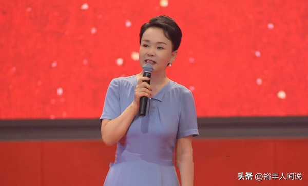 网红书记安英自曝从蓝海退休!现身升学宴全程脱稿