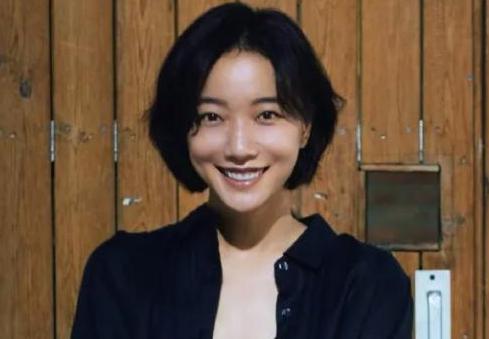 白百何王珞丹怎么区分合照?王珞丹与白百何的相似之处