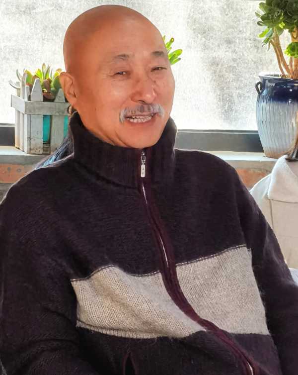 1岁陈佩斯回来了!13年打磨《戏台》破5亿"