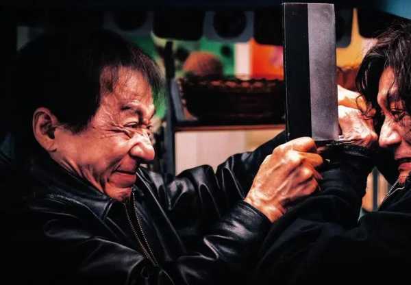 《捕风追影》成龙给电影人上了一课