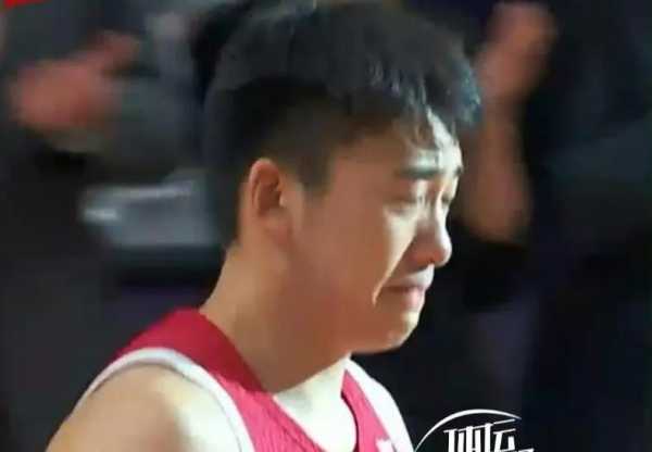 王俊杰含泪入选男篮亚洲杯最佳阵容