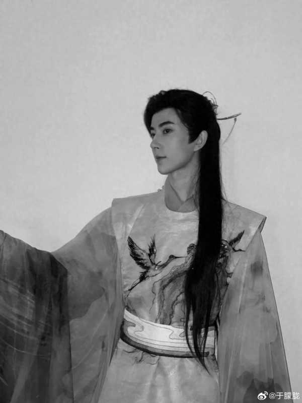 于朦胧母亲：爱子系饮酒意外坠亡