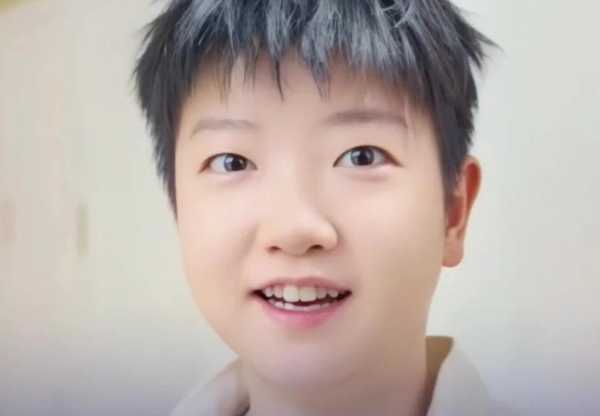 脆升升薯条就错印语录向孙颖莎道歉