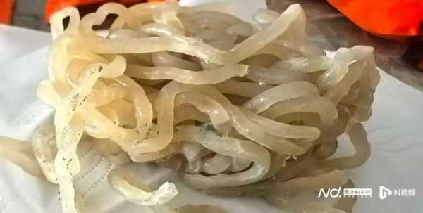 张兰进麻六记后厨直播被曝无健康证