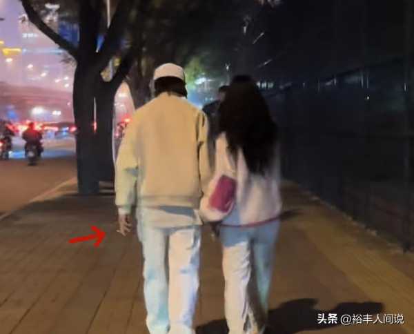 曝陈羽凡恋情稳定!对方疑似小18岁的何时珍