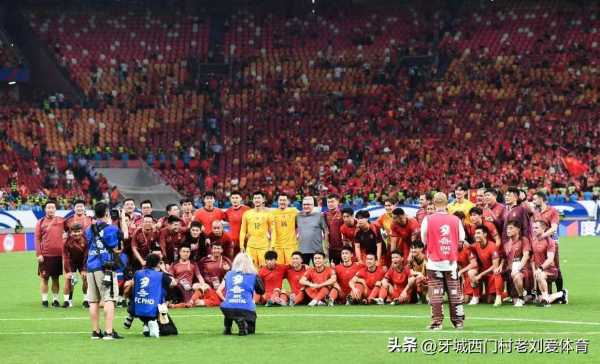 如何看待国足2025“躺赢”排名上升