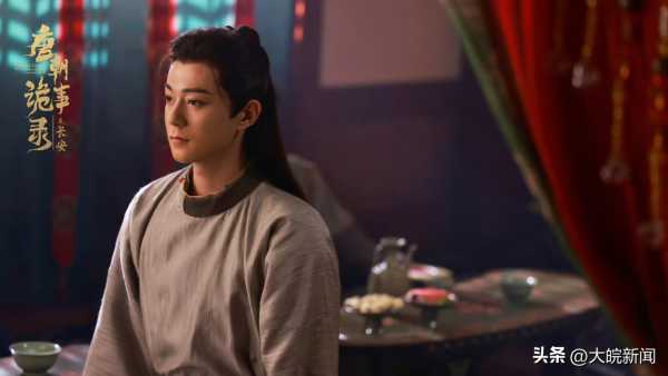 曲哲明为唐诡角色学化妆和舞蹈