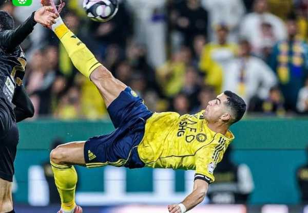 C罗凌空倒钩破门!利雅得胜利4-1赛哈特海湾