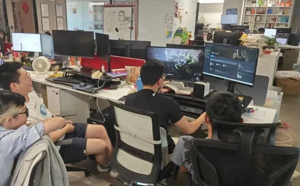 电竞凭什么这么火?T1三连冠刷爆年轻人朋友圈