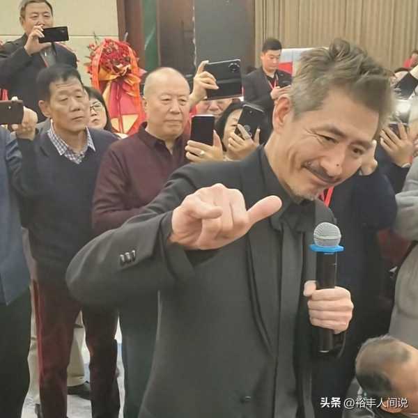 张子健为父亲办80大寿！现场醉酒感慨